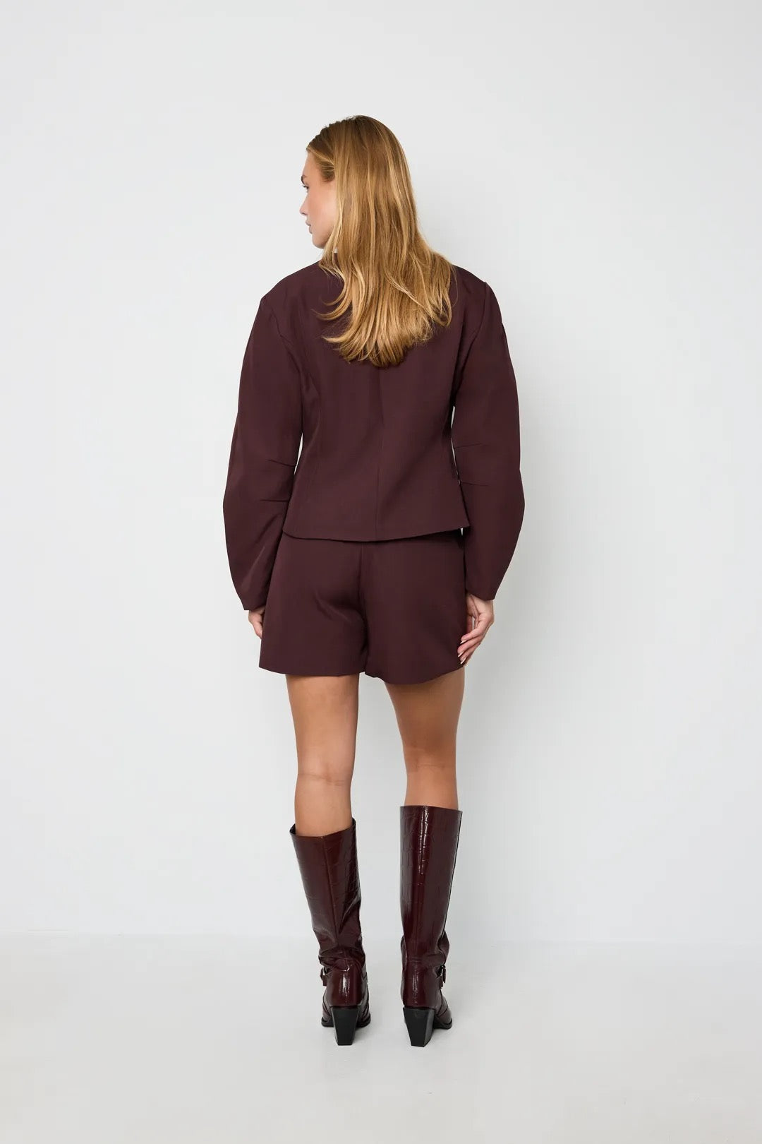 WINE BLAZER